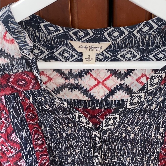 Lucky Brand top. EXCELLENT condition Size S - Picture 2 of 3